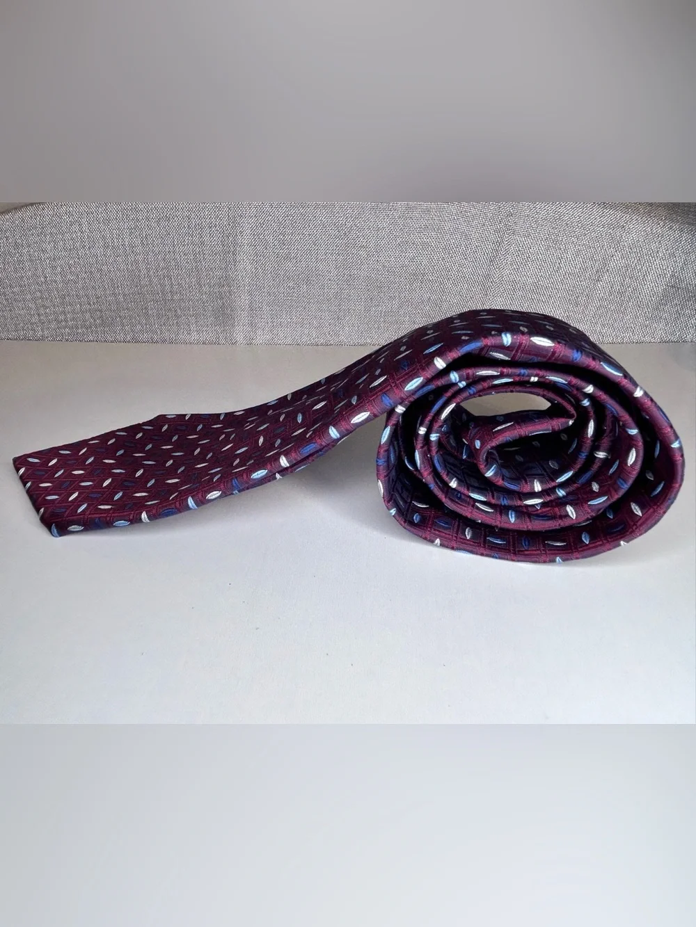 Equestrian Firenze 100% Silk Tie Made in Italy Burgundy Blue Geometric